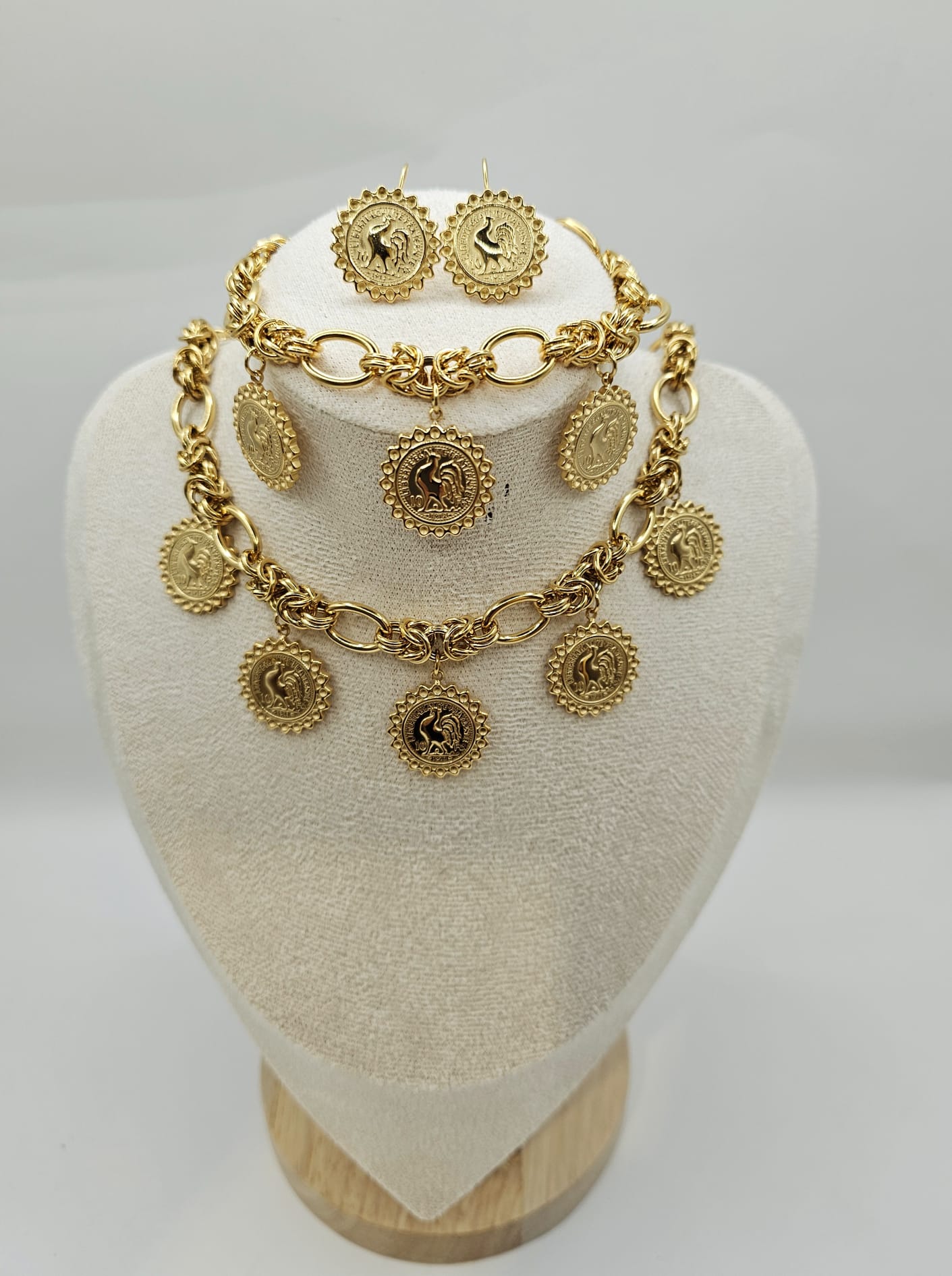 Ensemble collier bracelet et boucle d'oreilles