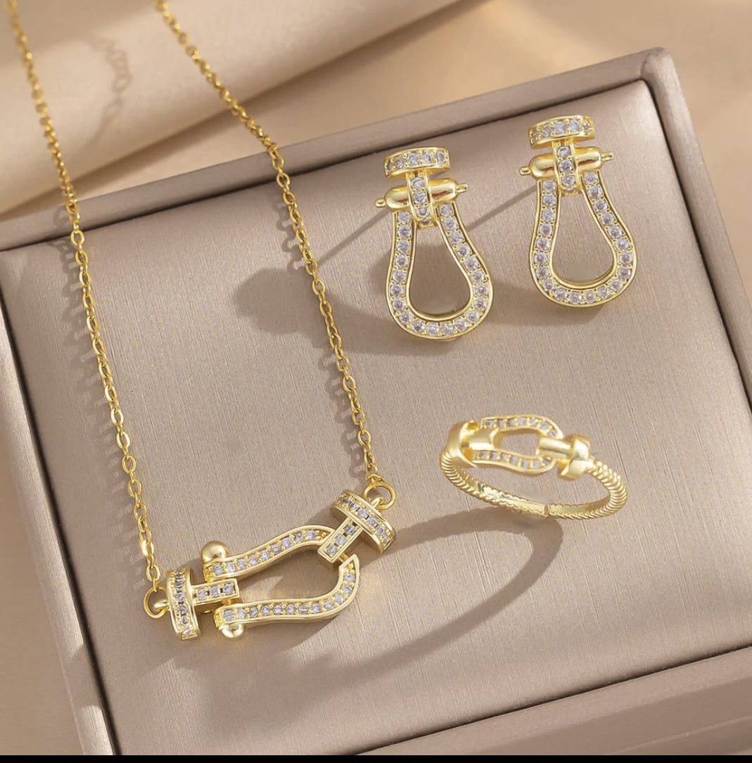 Earring, necklace and ring set