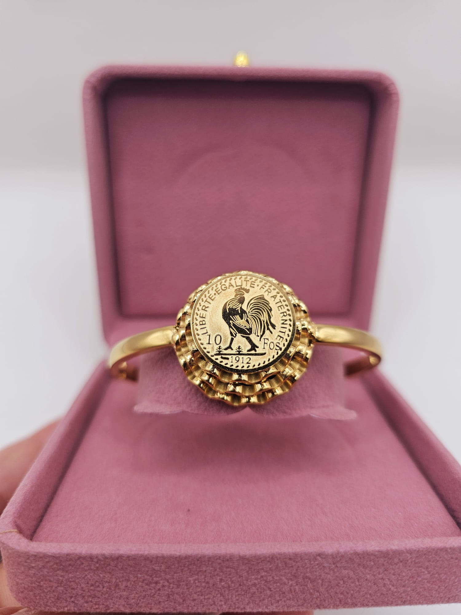 Bracelet