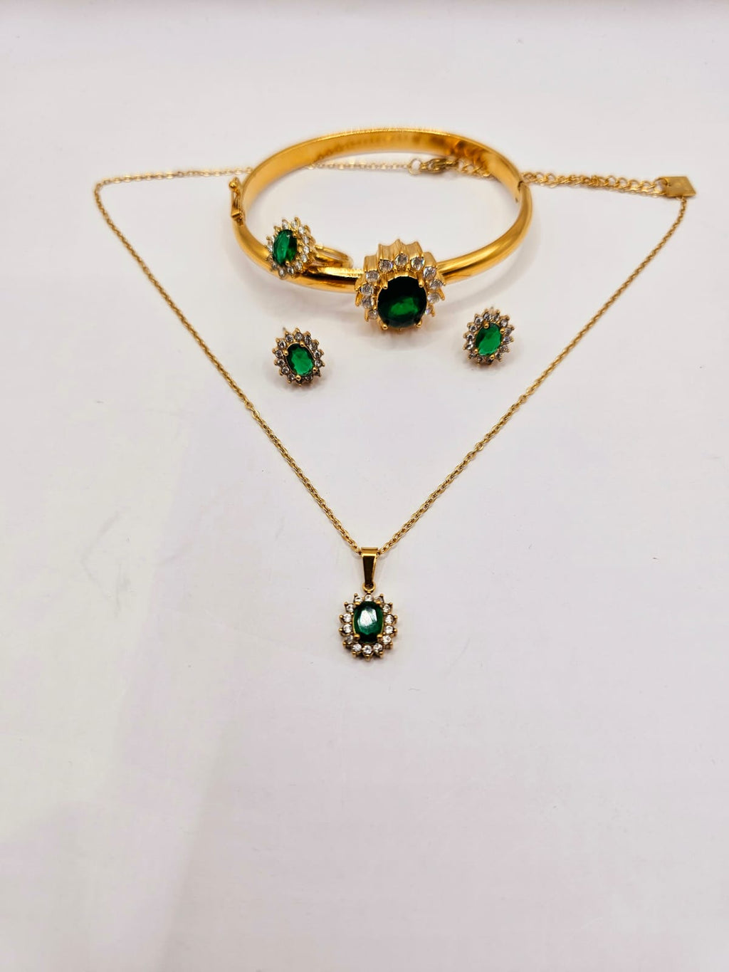 Necklace, earring and ring set